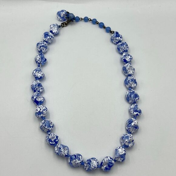 Vintage rare museum, quality, Miriam Haskell, blue and white glassfused Necklace - Picture 2 of 12